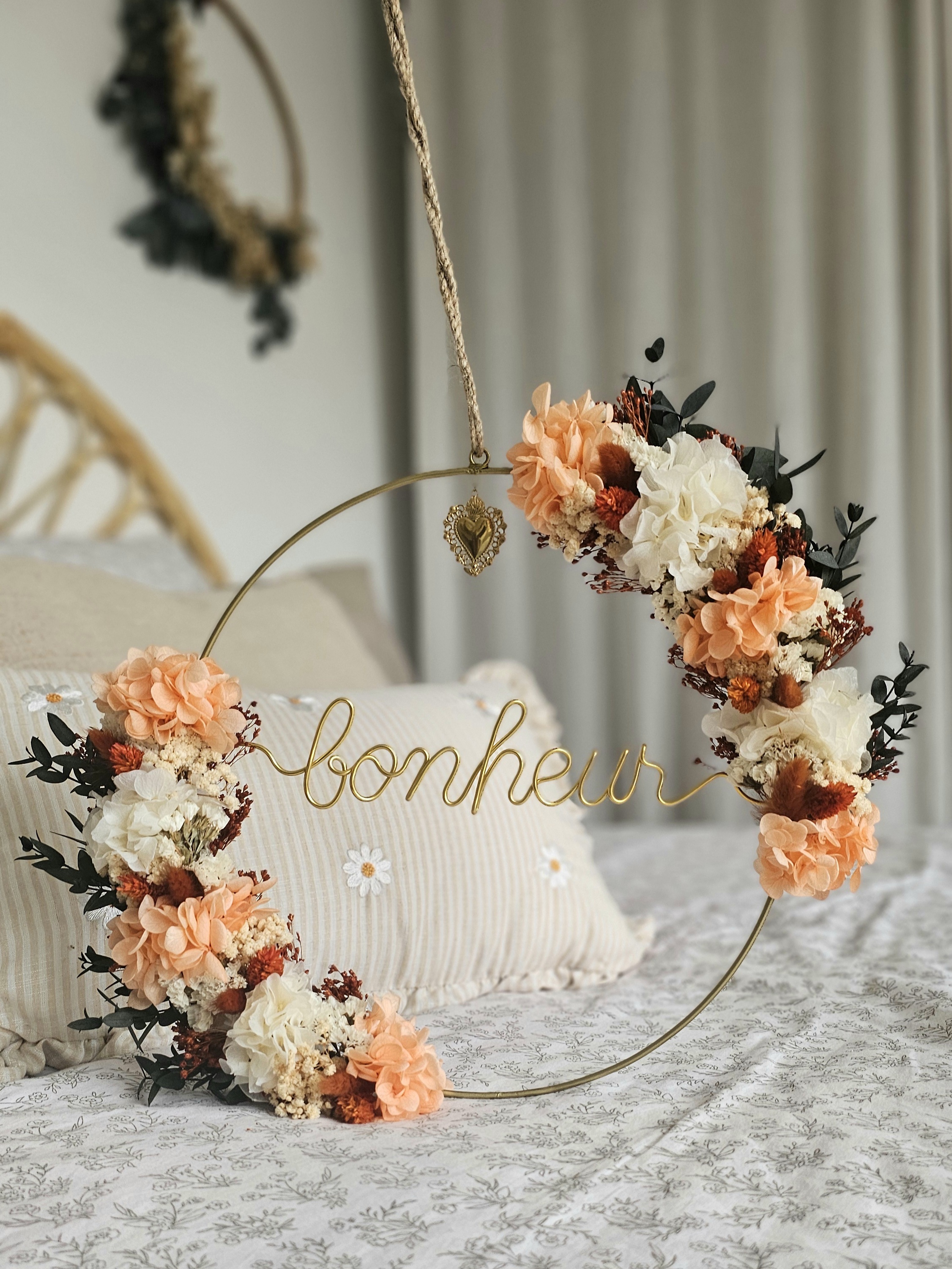 Couronne fleurs séchées mot doré fleurie 1/2